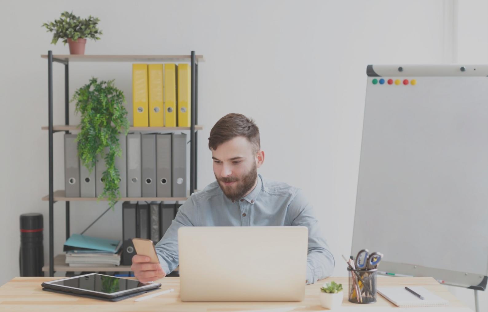 Sesión de psicología creativa con técnicas de expresión artística